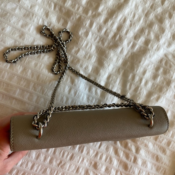 TORY BURCH TAUPE CHAIN BAG - Picture 6 of 13